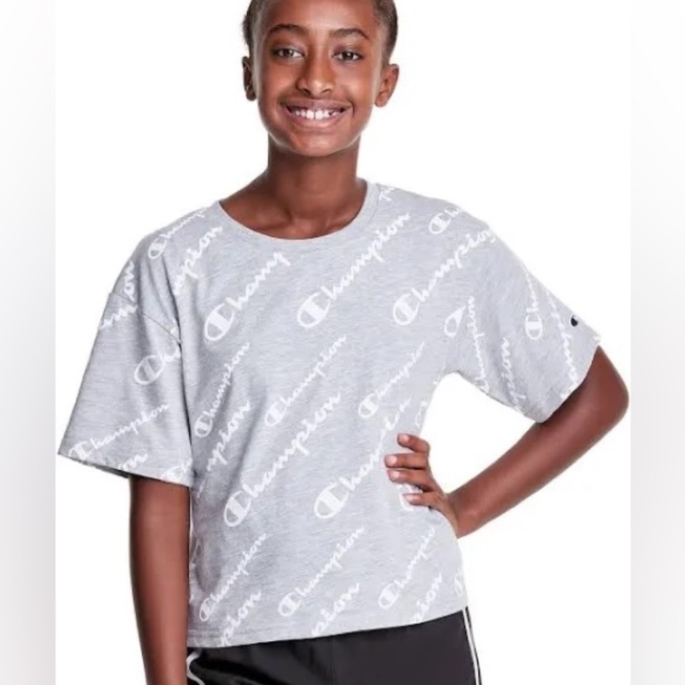 CHAMPION
Big Girls Script All Over Print Boxy T-shirt Large